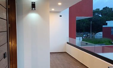 Casa en venta en Monte Magno: 4 habitaciones y jardín con mas de 50 m2