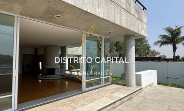Residencia de Lujo en Privada en Renta en Lomas de Reforma