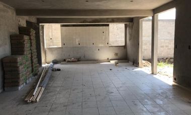 OPORTUNIDAD Casa con alberca en obra gris  en VENTA en Morelos