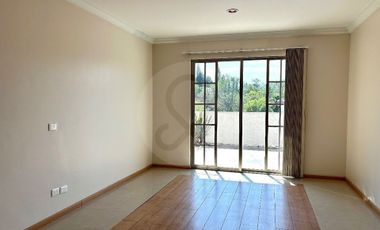 Casa en condominio en renta en Lomas de la Herradura
