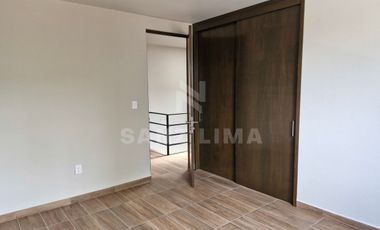 Urquijo Residencial: Casa Torrijo, luminoso, moderno y comodo hogar.