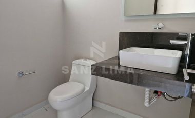 Urquijo Residencial: Casa Torrijo, luminoso, moderno y comodo hogar.
