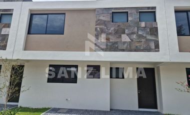 Urquijo Residencial: Casa Magán, con recamara y baño completo en planta baja.