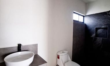 Venta de Casa de 2 Recámaras, 2 Plantas en Montellano2, Villa de Álvarez Colima