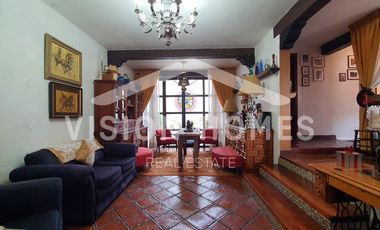 CASA EN VENTA  con vista panorámica y seguridad