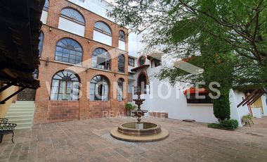 CASA EN VENTA  con vista panorámica y seguridad