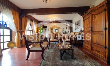 CASA EN VENTA  con vista panorámica y seguridad