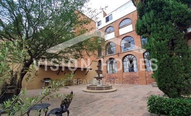 CASA EN VENTA  con vista panorámica y seguridad