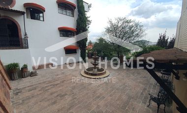 CASA EN VENTA  con vista panorámica y seguridad