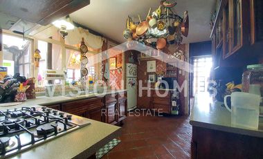 CASA EN VENTA  con vista panorámica y seguridad