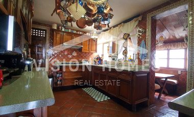 CASA EN VENTA  con vista panorámica y seguridad