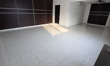 Casa en venta en privada