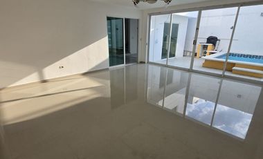 Casa en venta en privada