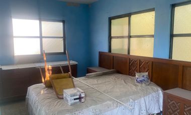 CASA CON TERRENO EXCEDENTE EN VENTA EN ZONA CENTRO