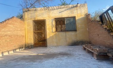 CASA CON TERRENO EXCEDENTE EN VENTA EN ZONA CENTRO