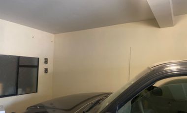 CASA CON TERRENO EXCEDENTE EN VENTA EN ZONA CENTRO