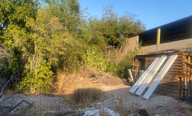 CASA CON TERRENO EXCEDENTE EN VENTA EN ZONA CENTRO