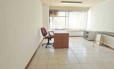 OPORTUNIDAD DE ARRIENDO LOCAL CON EXCELENTE UBICACION