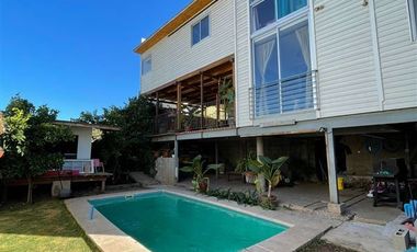 Casa en Arriendo en Condominio Vista al Valle, Rancagua