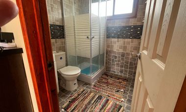 CASA ESTILO NORDICA EL QUISCO NORTE AMOBLADA