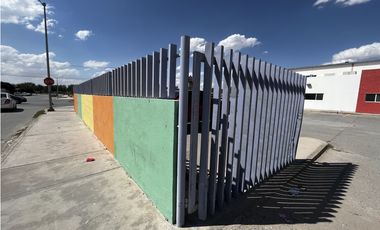 Edificio Comercial / Bodega / Escuela en Venta. Juárez Chih.