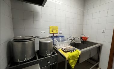 Edificio Comercial / Bodega / Escuela en Venta. Juárez Chih.