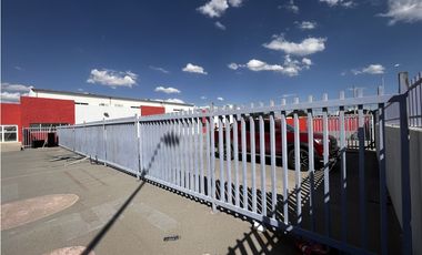 Edificio Comercial / Bodega / Escuela en Venta. Juárez Chih.