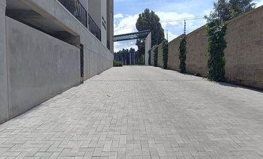 DEPARTAMENTO DE LUJO A ESTRENAR EN RENTA METEPEC 3HABITACIONES 3BAÑOS A 10 MIN DE GALERIAS, 5 MIN METEPEC CENTRO. SALIDAS A CDMX Y SANTA FE
