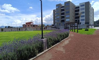 DEPARTAMENTO DE LUJO A ESTRENAR EN RENTA METEPEC 3HABITACIONES 3BAÑOS A 10 MIN DE GALERIAS, 5 MIN METEPEC CENTRO. SALIDAS A CDMX Y SANTA FE