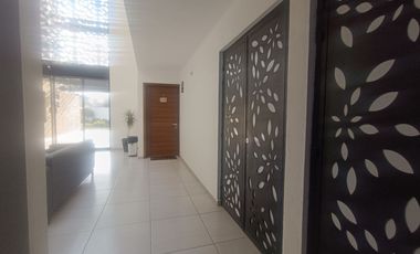 DEPARTAMENTO DE LUJOEN RENTA METEPEC PLANTA BAJA 3HABITACIONES 3BAÑOS A 10 MIN DE GALERIAS, 5 MIN UVM TOLUCA Y METEPEC CENTRO. SALIDAS A CDMX Y STA FE