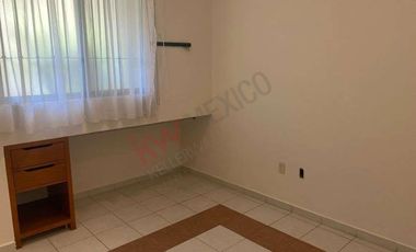 CASA EN RENTA EN PARQUES  DE LA HERRADURA