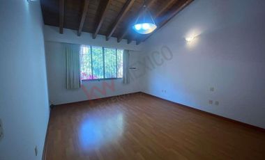 CASA EN RENTA EN PARQUES  DE LA HERRADURA