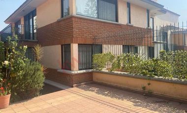 CASA EN RENTA EN PARQUES  DE LA HERRADURA
