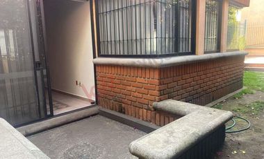 CASA EN RENTA EN PARQUES  DE LA HERRADURA