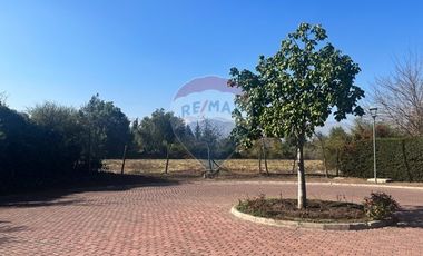Expectacular terreno en exclusivo condominio