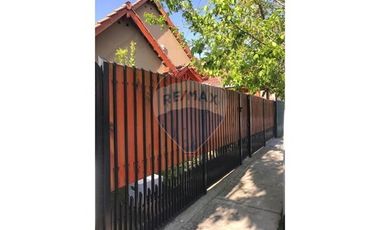 Espectacular Casa con Quincho y Tinaja 3D 2B