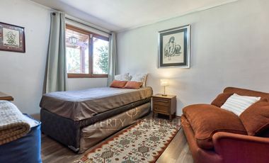 Gran casa familiar en parcela cercana a supermercados y colegios en Talagante