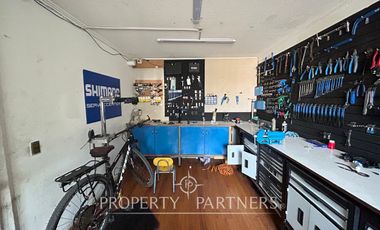 Espectacular casa en Santa Marta de Huechuraba apta tanto para residencia o negocio comercial