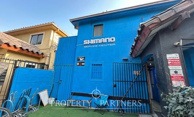 Espectacular casa en Santa Marta de Huechuraba apta tanto para residencia o negocio comercial