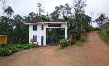 LOTE ESQUINERO EN DAPA CONDADO BEVERLY