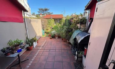 Casa  en Venta Haedo / Moron (A108 8090)