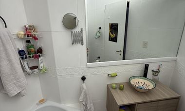 Casa chalet estilo moderno en Venta en barrio privado Club Campos de Golf Las Praderas De Lujan.