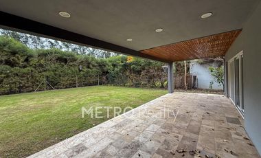 Casa en alquiler con 3 habitaciones en Los Sauces Nordelta