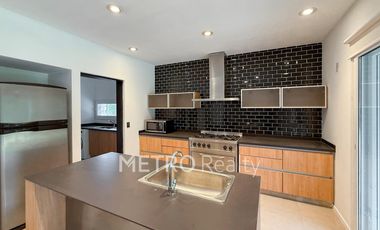 Casa en alquiler con 3 habitaciones en Los Sauces Nordelta