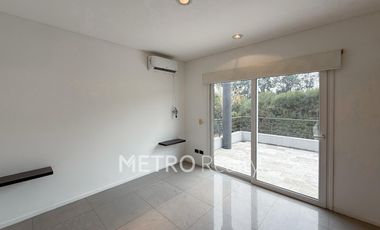 Casa en alquiler con 3 habitaciones en Los Sauces Nordelta