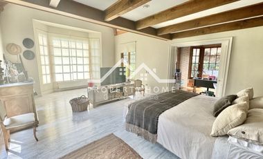 CASA VENTA 7 DORM EN CONDOMINIO LAS BRISAS CHICUREO COLINA