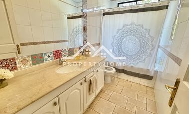 CASA VENTA 7 DORM EN CONDOMINIO LAS BRISAS CHICUREO COLINA