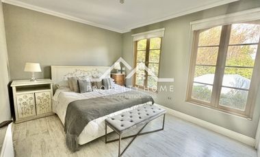 CASA VENTA 7 DORM EN CONDOMINIO LAS BRISAS CHICUREO COLINA
