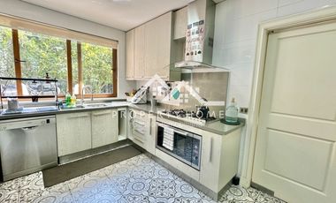 CASA VENTA 7 DORM EN CONDOMINIO LAS BRISAS CHICUREO COLINA