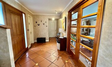 VENTA 5 DORM CHICUREO PIEDRA ROJA